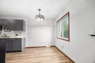 W170N11545  Armada Dr #21-9, Germantown, WI 53022 - Photo 11
