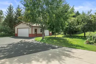 1669 Lake Shore Rd, Grafton, WI 53024 - Photo 43