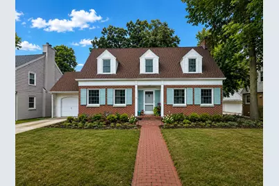 154 N 88th St, Wauwatosa, WI 53226 - Photo 1
