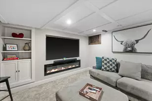 154 N 88th St, Wauwatosa, WI 53226 - Photo 33