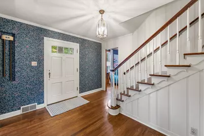 154 N 88th St, Wauwatosa, WI 53226 - Photo 7