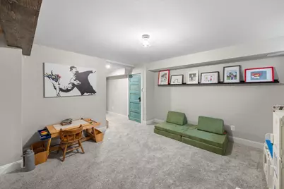 154 N 88th St, Wauwatosa, WI 53226 - Photo 37
