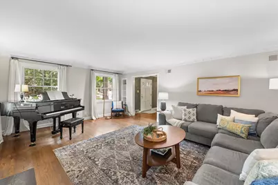 154 N 88th St, Wauwatosa, WI 53226 - Photo 3