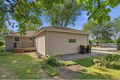 8722 N 52nd St, Brown Deer, WI 53223 - Photo 29