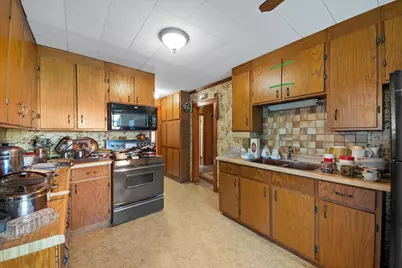 37738  Valley Rd, Summit, WI 53066 - Photo 17