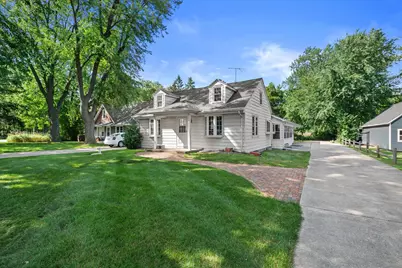 37738  Valley Rd, Summit, WI 53066 - Photo 1