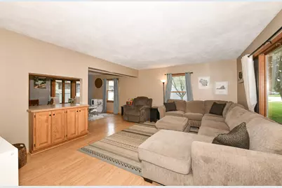 664  Austin Rd, Burlington, WI 53105 - Photo 7