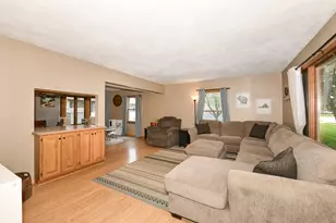 664 Austin Rd, Burlington, WI 53105 - Photo 7