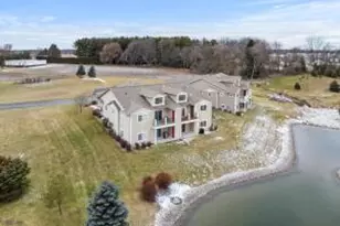 1928 Ravenswood Ln, Manitowoc, WI 54220 - Photo 21