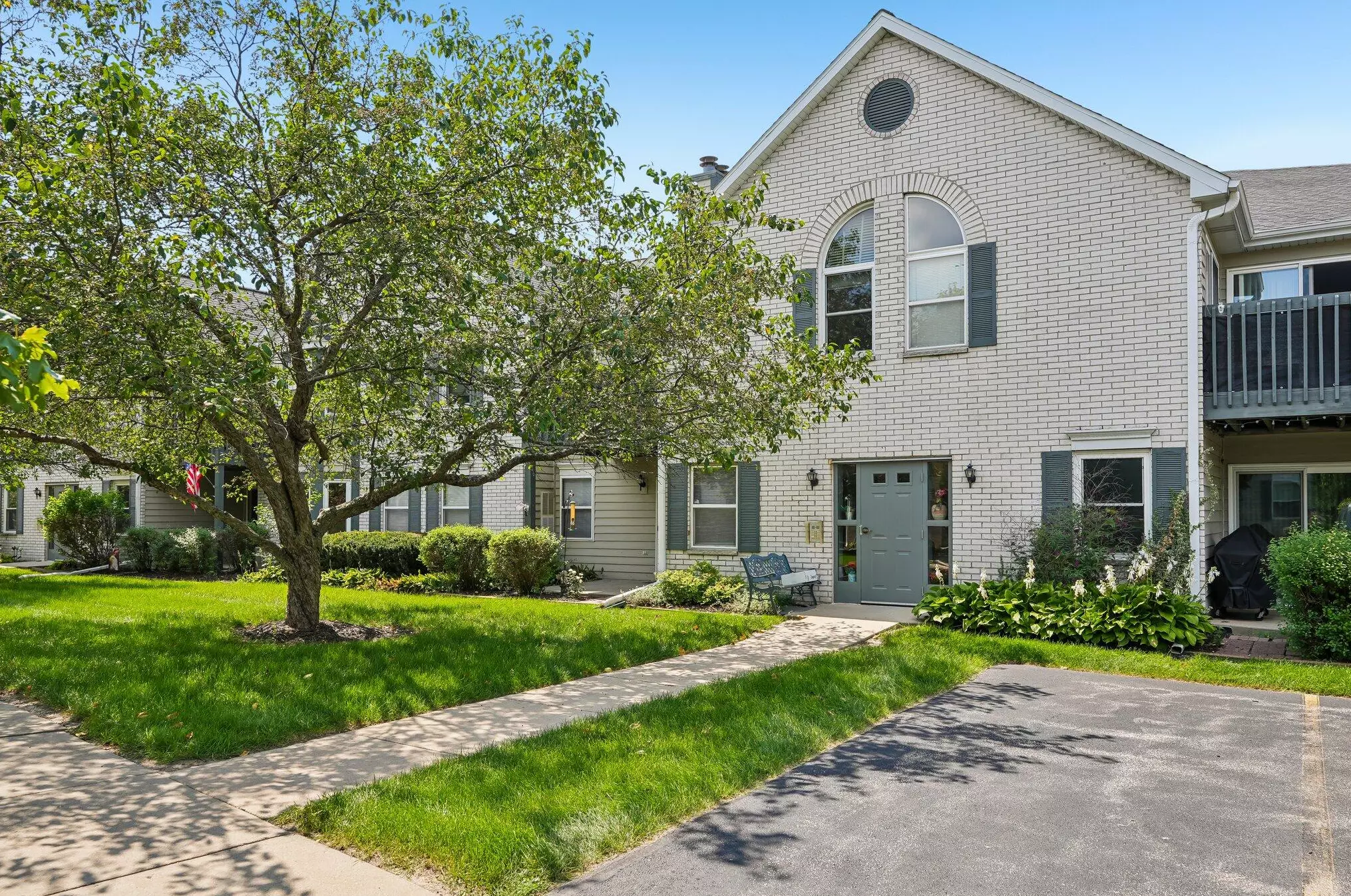 N25W24069 River Park Dr #6, Pewaukee, WI 53072 - MLS 1978665
