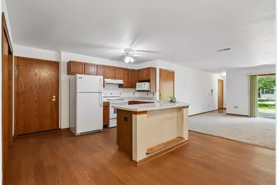 N25W24069  River Park Dr #6, Pewaukee, WI 53072 - Photo 19