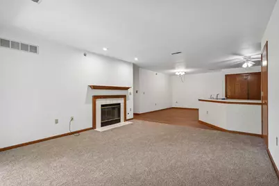 N25W24069  River Park Dr #6, Pewaukee, WI 53072 - Photo 11