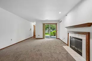 N25W24069 River Park Dr, Pewaukee, WI 53072 - Photo 15