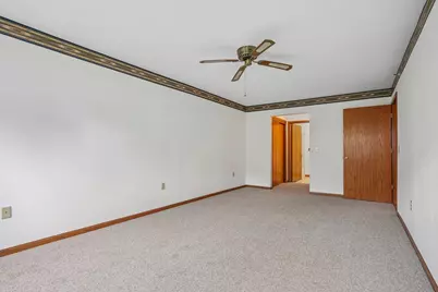 N25W24069  River Park Dr #6, Pewaukee, WI 53072 - Photo 31