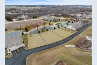 1934  Ravenswood Ln, Manitowoc, WI 54220 - Photo 29