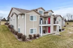 1934 Ravenswood Ln, Manitowoc, WI 54220 - Photo 25