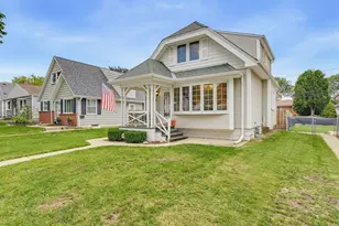 2403 S 95th St, West Allis, WI 53227 - Photo 3