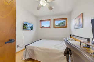 2403 S 95th St, West Allis, WI 53227 - Photo 15