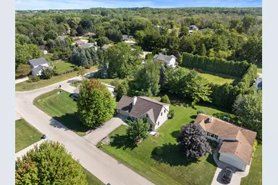N6193  Woodland Meadows Dr, Sheboygan, WI 53083 - Photo 5