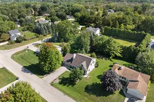 N6193 Woodland Meadows Dr, Sheboygan, WI 53083 - Photo 5