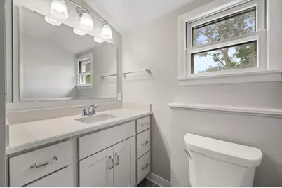 7020 N Rockledge Ave, Glendale, WI 53209 - Photo 27