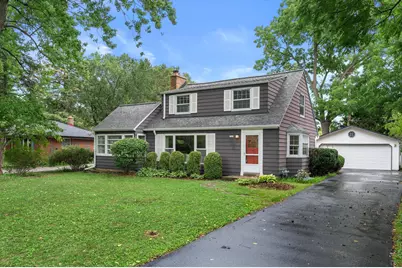 7020 N Rockledge Ave, Glendale, WI 53209 - Photo 13