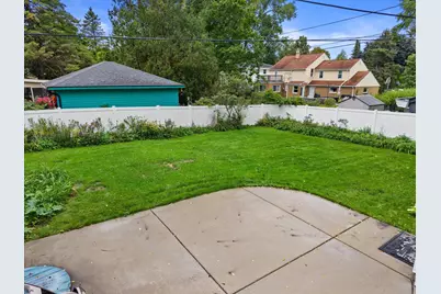 7020 N Rockledge Ave, Glendale, WI 53209 - Photo 47