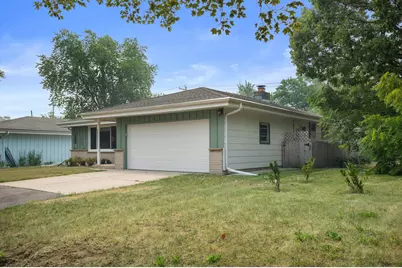 9537 W Sarasota Pl, Wauwatosa, WI 53222 - Photo 27