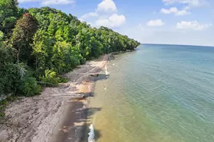 6702 N Lake Dr, Fox Point, WI 53217 - Photo 59