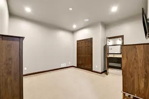 6702 N Lake Dr, Fox Point, WI 53217 - Photo 49