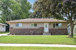 1417 Patricia Dr, West Bend, WI 53090 - Photo 1