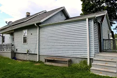 413 N Memorial Dr, Racine, WI 53404 - Photo 5