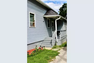 413 N Memorial Dr, Racine, WI 53404 - Photo 3