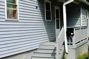 413 N Memorial Dr, Racine, WI 53404 - Photo 3