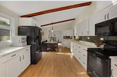 W343N6300 S Bayview Rd, Oconomowoc, WI 53066 - Photo 9