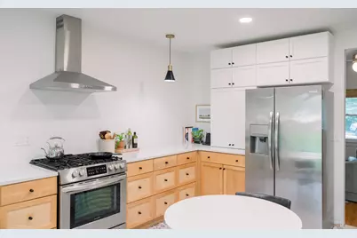 1009  Vine St, Watertown, WI 53098 - Photo 17