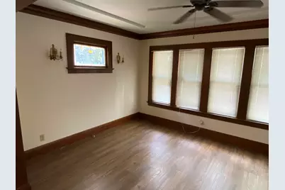 2156 S Livingston Ter, West Allis, WI 53219 - Photo 9