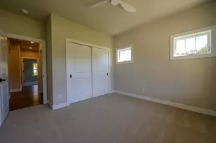 N55W25226 Crescent Hill Dr, Sussex, WI 53089 - Photo 23