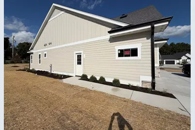 N55W25226  Crescent Hill Dr, Sussex, WI 53089 - Photo 3