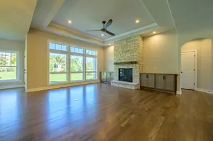 N55W25226 Crescent Hill Dr, Sussex, WI 53089 - Photo 19