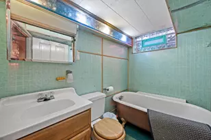 5644 N Paradise Ln, Glendale, WI 53209 - Photo 33
