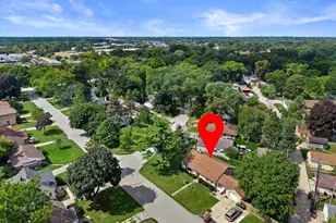 5644 N Paradise Ln, Glendale, WI 53209 - Photo 45