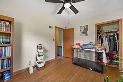5644 N Paradise Ln, Glendale, WI 53209 - Photo 27