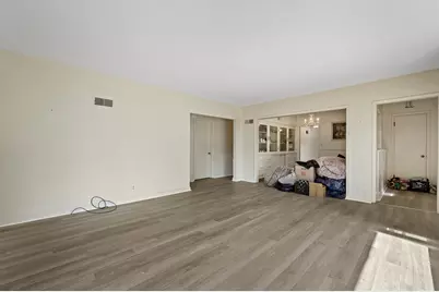 5644 N Paradise Ln, Glendale, WI 53209 - Photo 15