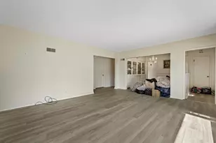 5644 N Paradise Ln, Glendale, WI 53209 - Photo 15