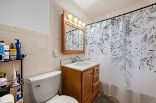 5644 N Paradise Ln, Glendale, WI 53209 - Photo 31