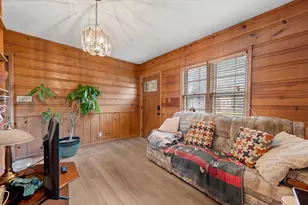 5644 N Paradise Ln, Glendale, WI 53209 - Photo 5