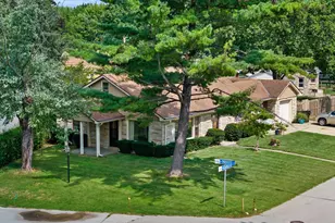 5644 N Paradise Ln, Glendale, WI 53209 - Photo 43