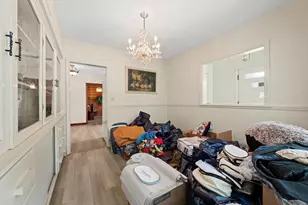 5644 N Paradise Ln, Glendale, WI 53209 - Photo 9