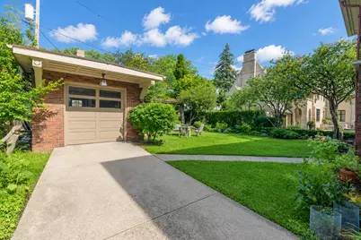 2625 N Wahl Ave, Milwaukee, WI 53211 - Photo 35